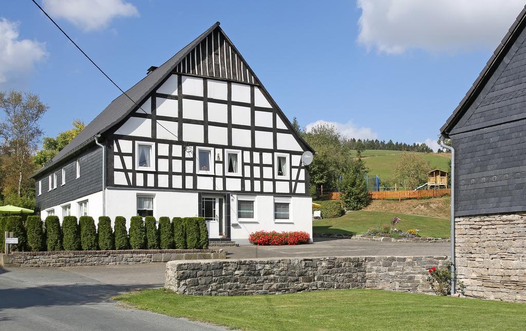 Ferienbauernhof Familie Stratmann Eslohe Exterior foto