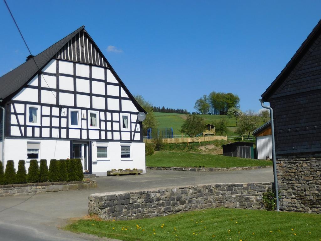 Ferienbauernhof Familie Stratmann Eslohe Exterior foto