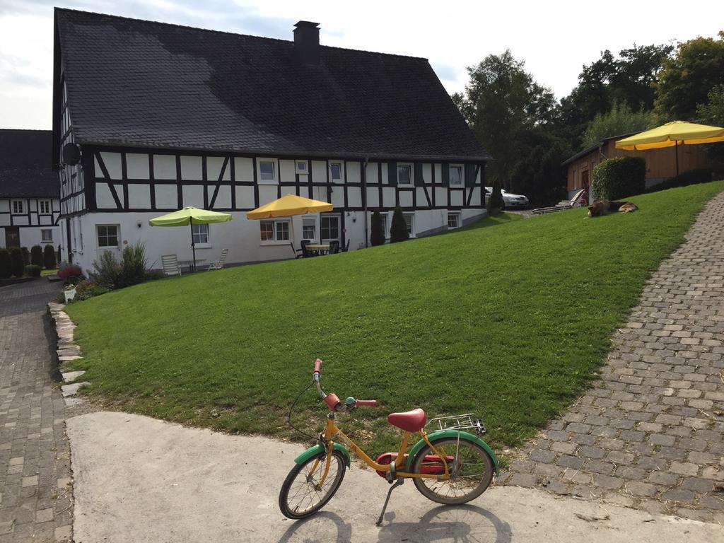 Ferienbauernhof Familie Stratmann Eslohe Exterior foto